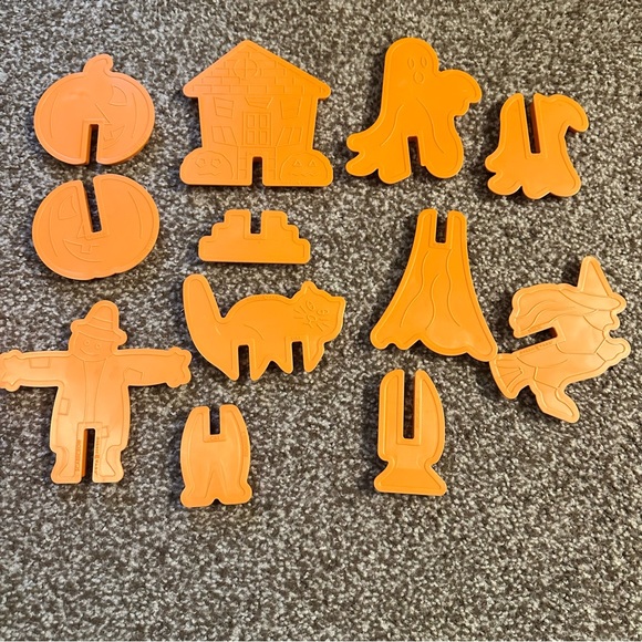 Nordic Ware Halloween 3D Cookie Cutter Set - Picture 5 of 10